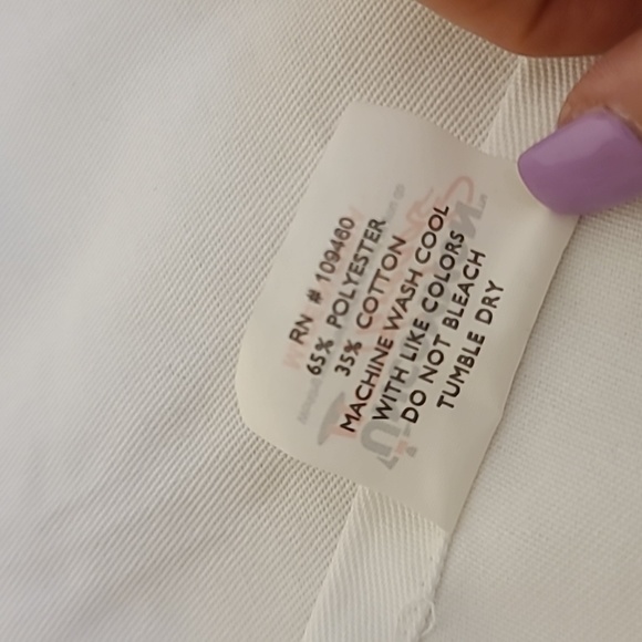 NWOT Sipmple Truth White Apron 30"×43" - Picture 6 of 6